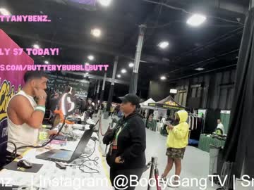 girl
        butterybubblebutt cam image #2518918
