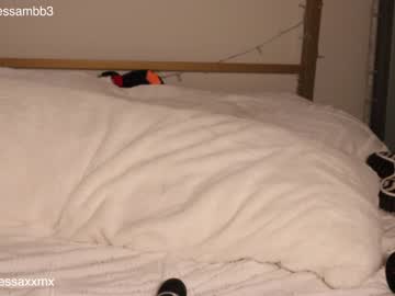 girl
        xvno cam image #2470091