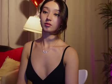 girl
        sarasuo cam image #6179476