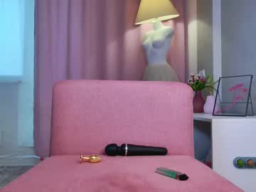 girl
        b4by_lol1 cam image #6911120