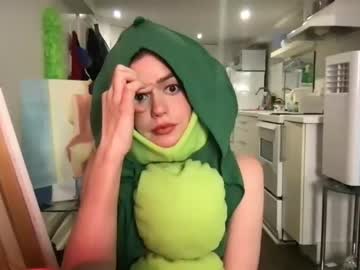 girl
        littlesugarpea cam image #2382109