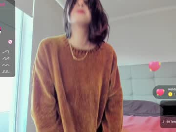 girl
        yourfreakygirl cam image #4075361