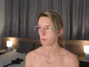 girl
        fellissa cam image #4629736