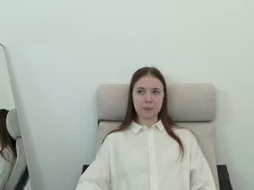 girl
        nico_collard cam image #6465829