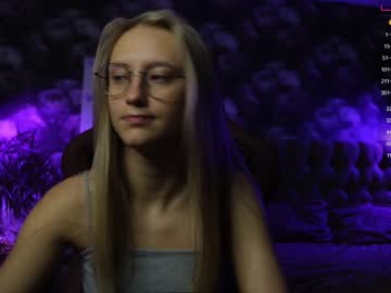 girl
        angeellina cam image #687691