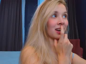 girl
        milablush cam image #2501246