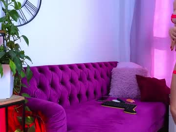 girl
        elizabeth__gray cam image #1561714