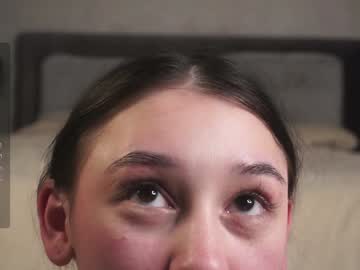 girl
        zarascarlett cam image #5621132