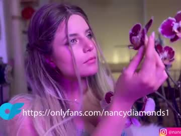 girl
        nancydiamonds cam image #1742611