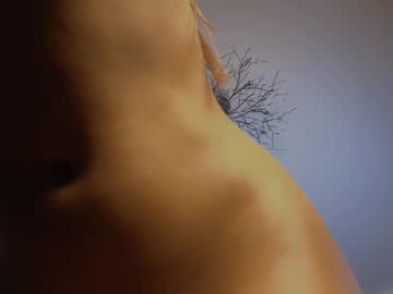 girl
        aryamirelle cam image #6275176