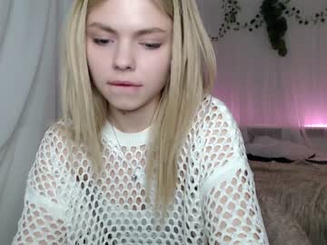 girl
        cutie_kendy cam image #2682706