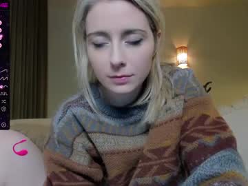 girl
        kimilee22 cam image #3731561