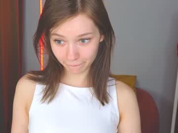 girl
        bless_sheila cam image #1785305