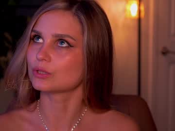 girl
        lola_jd cam image #4436426