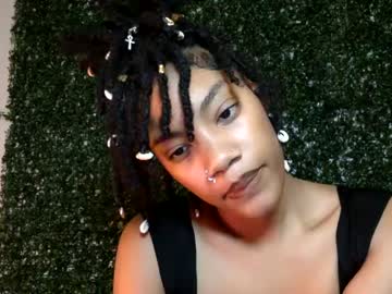 girl
        shesonastyy_20 cam image #3136891