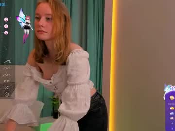 girl
        _telary_ cam image #3408487