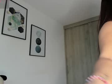 girl
        abigail_w cam image #5807651