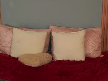 girl
        ashley_ospino cam image #6780204