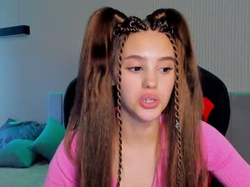 girl
        angella_kleee cam image #2370987