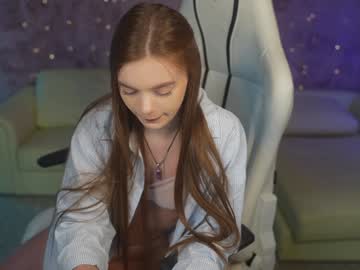 girl
        kira0541 cam image #4397681