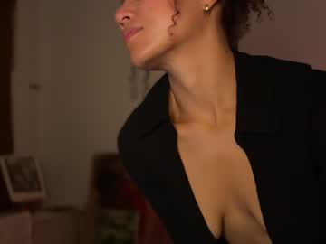 girl
        lady_episteme cam image #790454