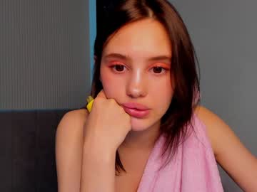 girl
        angella_kleee cam image #2484950