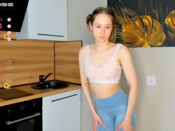 girl
        breeblanton cam image #3954006
