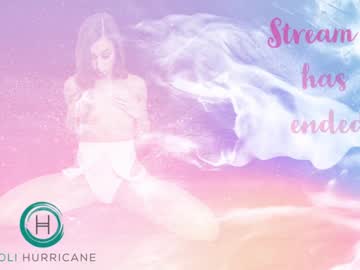 girl
        holihurricane cam image #4976915