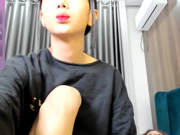 girl
        little_yena cam image #4794961