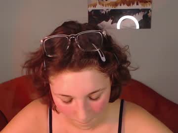 girl
        cherry_lea_ cam image #2553180