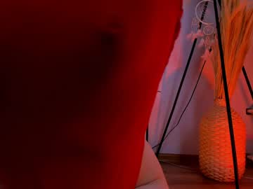 girl
        alice_tucci cam image #4667278