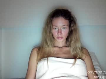 girl
        oksanafedorova cam image #183622