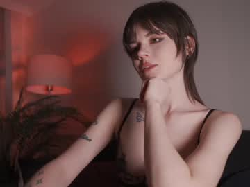 girl
        auddicted cam image #3083174