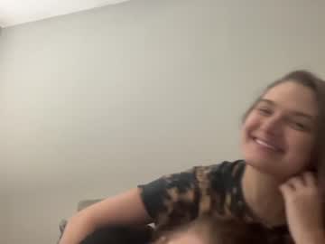 girl
        tanawaters cam image #478256
