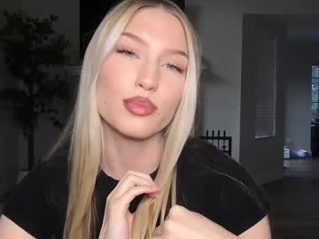 girl
        thezabrina cam image #3380352