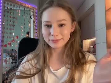 girl
        whoisalisa cam image #6917935