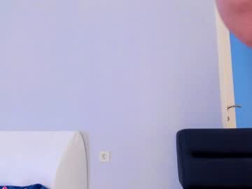 girl
        kittycaitlin cam image #1861271