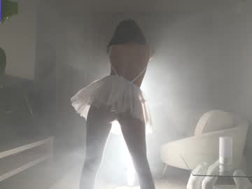 girl
        anniehillofficial_ cam image #4442765