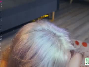 girl
        audreycarvin cam image #4594221