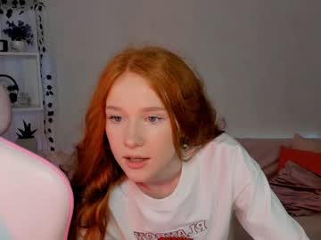 girl
        madeline_jackson cam image #2162469