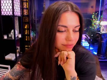 girl
        alma_pearl cam image #1761323