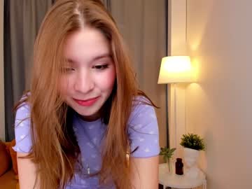 girl
        milablush cam image #78855