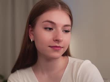 girl
        noel_pretty cam image #4052216