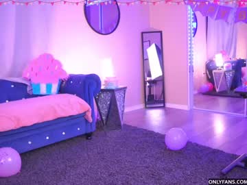 girl
        priscillawtff cam image #2197679