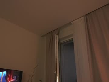 girl
        bitter_moon cam image #4867850