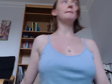 girl
        dominiquemystique cam image #4642103