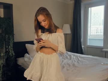 girl
        arlenebrooks cam image #445543