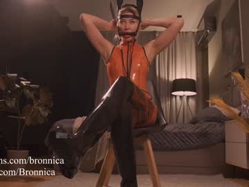 girl
        bronnica cam image #4268767