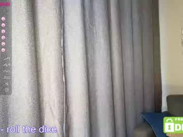 girl
        moorelina cam image #1086417