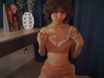 girl
        lenaelisabeth cam image #3042199
